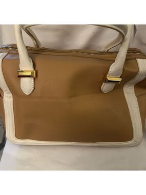 Snob Essentials Tan Bag Pre Loved in excellent condition